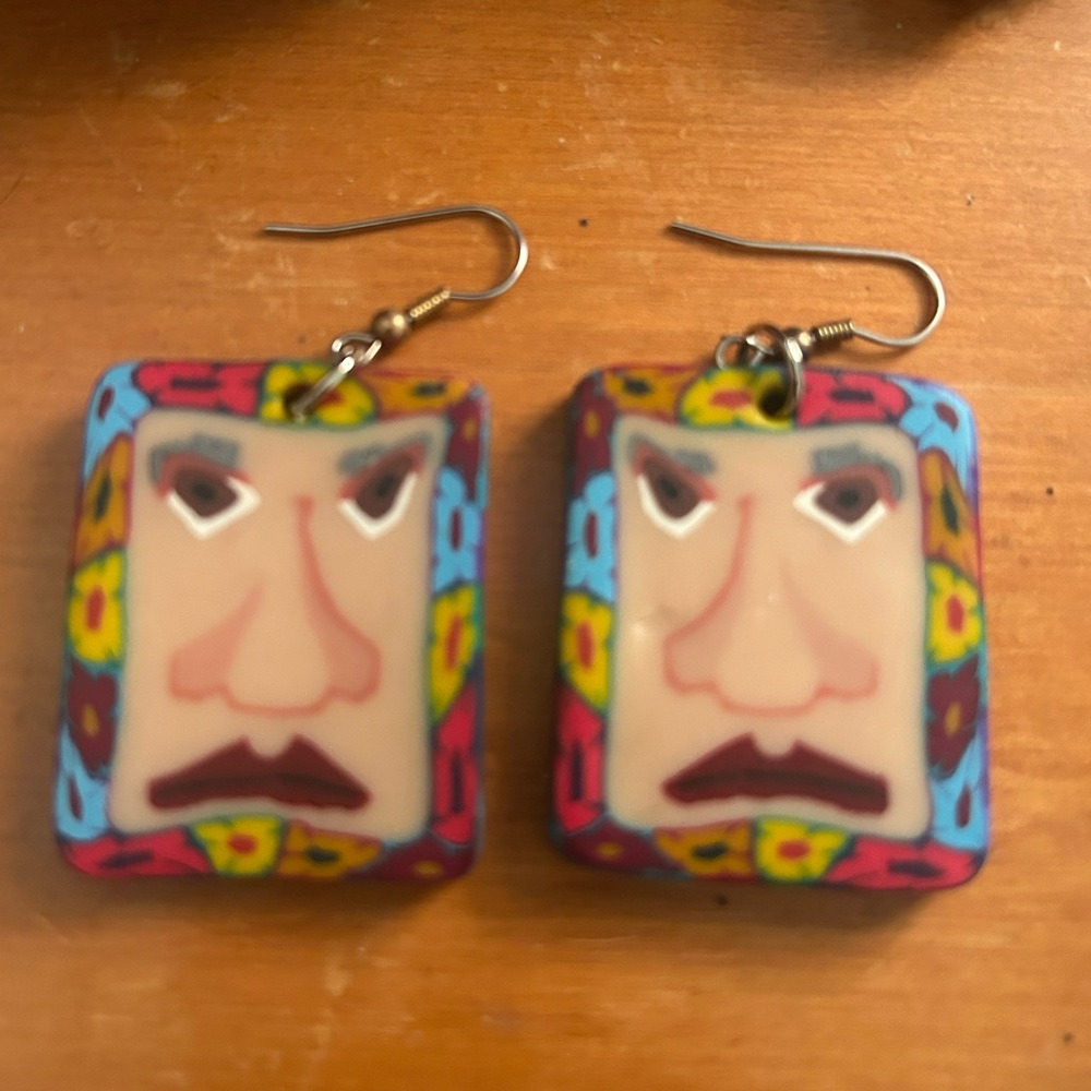 Unique earrings ‼️